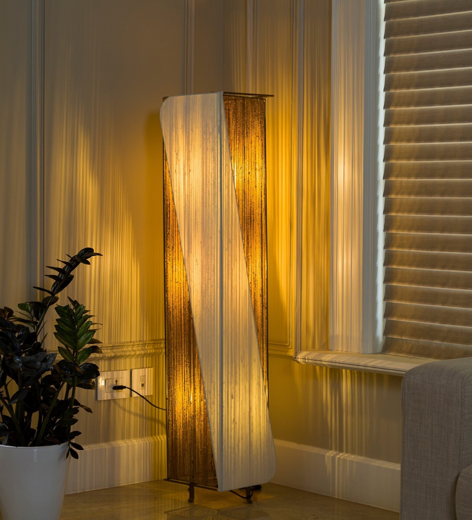 Reed Floor Lamp - Lumi