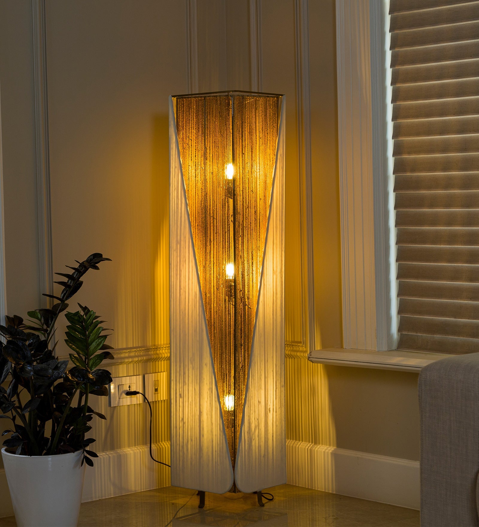 Reed Floor Lamp - Lumi